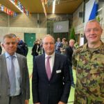 Entlassung Angehörige der Armee des Bezirks Hinwil in Birmensdorf am 11.11.2021 . Eingerahmt von Regierungsrat ZH Ernst Stocker und Brigadier Markus Näf.
Ein würdiger Traditionsanlass um den ausscheidenden AdA zu danken. Wichtig und richtig.