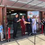 Schlüsselübergabe Al Arena. Sportdirektor Mario Fehr, Mäzen Andy Leutenegger, Fakelträger Olympiade 2012 London Beat Kohler und GP Jörg Kündig.